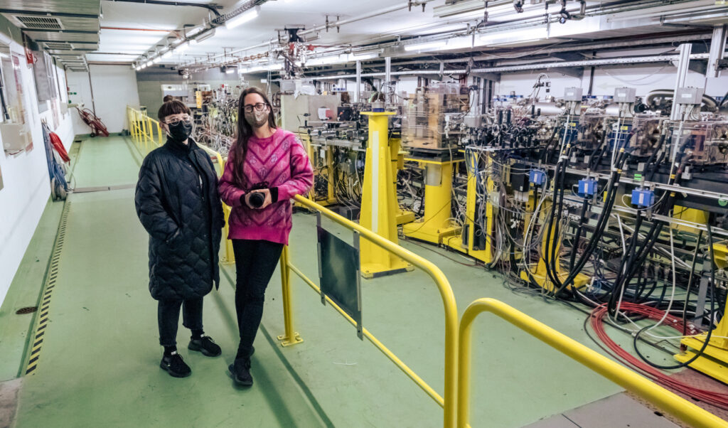 Patricia Domínguez and Chloé Delarue at the CLIC Experiment at CERN. Photo: Franciska Török